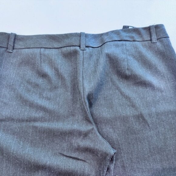 Sisley High-End Black Slacks - Black with Light Grey Pinstripe (size 42/ ~US 6) - Picture 5 of 7